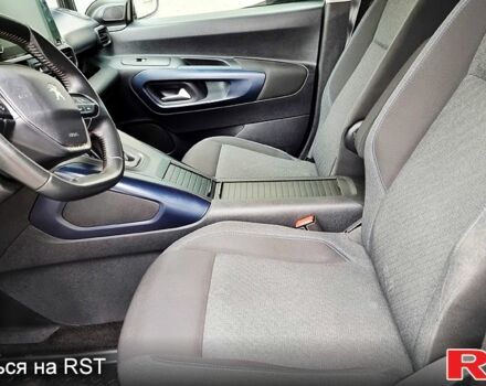 Пежо Rifter, объемом двигателя 1.6 л и пробегом 168 тыс. км за 15000 $, фото 8 на Automoto.ua