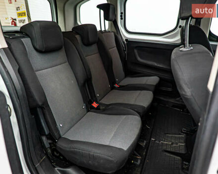 Пежо Rifter, об'ємом двигуна 1.6 л та пробігом 112 тис. км за 14928 $, фото 10 на Automoto.ua