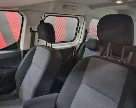 Пежо Rifter, объемом двигателя 1.6 л и пробегом 199 тыс. км за 13600 $, фото 7 на Automoto.ua