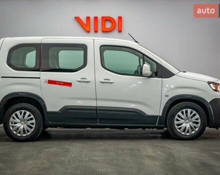 Пежо Rifter, об'ємом двигуна 1.6 л та пробігом 112 тис. км за 14928 $, фото 3 на Automoto.ua