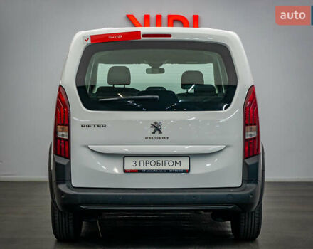 Пежо Rifter, об'ємом двигуна 1.6 л та пробігом 129 тис. км за 14878 $, фото 5 на Automoto.ua