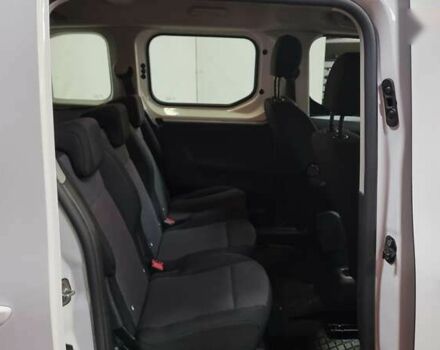 Пежо Rifter, объемом двигателя 1.6 л и пробегом 199 тыс. км за 13600 $, фото 8 на Automoto.ua