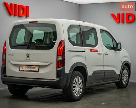 Пежо Rifter, объемом двигателя 1.6 л и пробегом 144 тыс. км за 14624 $, фото 1 на Automoto.ua