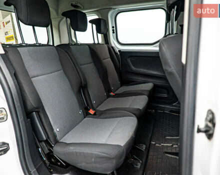 Пежо Rifter, об'ємом двигуна 1.6 л та пробігом 112 тис. км за 14928 $, фото 10 на Automoto.ua