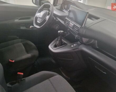 Пежо Rifter, объемом двигателя 1.5 л и пробегом 0 тыс. км за 25743 $, фото 2 на Automoto.ua