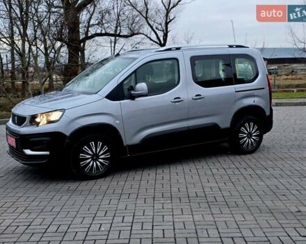 Серый Пежо Rifter, объемом двигателя 1.5 л и пробегом 196 тыс. км за 14300 $, фото 11 на Automoto.ua