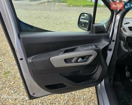 Сірий Пежо Rifter, об'ємом двигуна 1.5 л та пробігом 195 тис. км за 14500 $, фото 26 на Automoto.ua