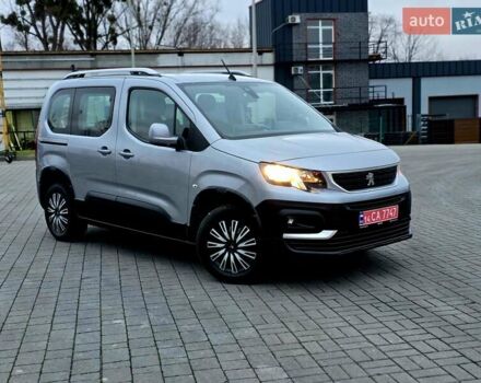 Серый Пежо Rifter, объемом двигателя 1.5 л и пробегом 196 тыс. км за 14300 $, фото 1 на Automoto.ua