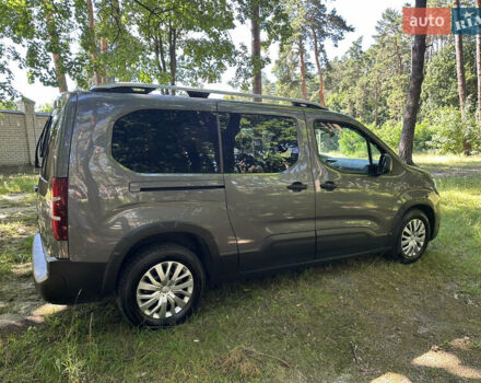 Серый Пежо Rifter, объемом двигателя 1.56 л и пробегом 200 тыс. км за 14999 $, фото 9 на Automoto.ua