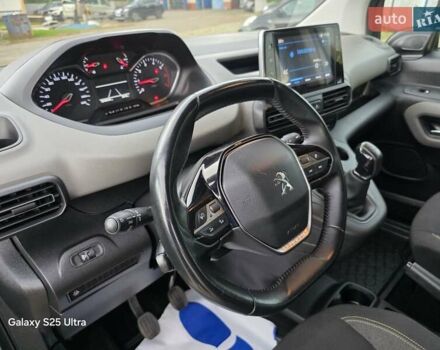 Сірий Пежо Rifter, об'ємом двигуна 1.5 л та пробігом 195 тис. км за 14500 $, фото 29 на Automoto.ua