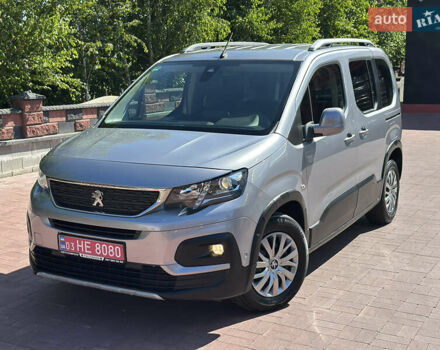 Серый Пежо Rifter, объемом двигателя 1.5 л и пробегом 160 тыс. км за 16400 $, фото 55 на Automoto.ua