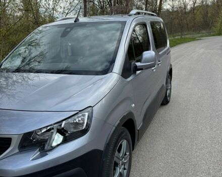 Серый Пежо Rifter, объемом двигателя 1.5 л и пробегом 200 тыс. км за 15700 $, фото 1 на Automoto.ua