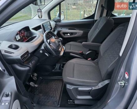 Серый Пежо Rifter, объемом двигателя 1.5 л и пробегом 196 тыс. км за 14300 $, фото 20 на Automoto.ua