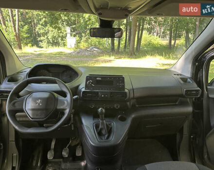 Серый Пежо Rifter, объемом двигателя 1.56 л и пробегом 200 тыс. км за 14999 $, фото 22 на Automoto.ua