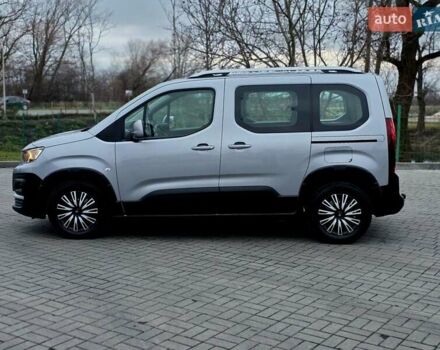 Серый Пежо Rifter, объемом двигателя 1.5 л и пробегом 196 тыс. км за 14300 $, фото 10 на Automoto.ua