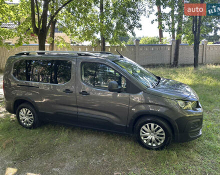 Серый Пежо Rifter, объемом двигателя 1.56 л и пробегом 200 тыс. км за 14999 $, фото 4 на Automoto.ua