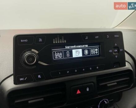 Сірий Пежо Rifter, об'ємом двигуна 1.6 л та пробігом 76 тис. км за 16461 $, фото 13 на Automoto.ua