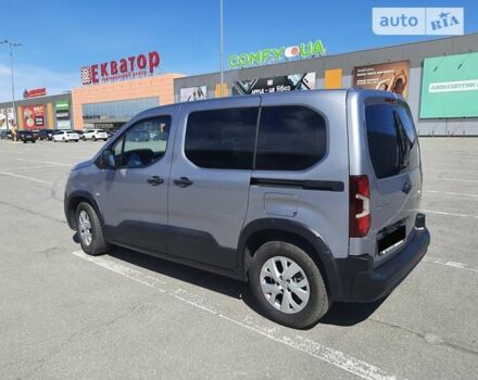Серый Пежо Rifter, объемом двигателя 1.6 л и пробегом 76 тыс. км за 18999 $, фото 2 на Automoto.ua