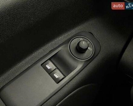 Сірий Пежо Rifter, об'ємом двигуна 1.6 л та пробігом 76 тис. км за 16461 $, фото 15 на Automoto.ua