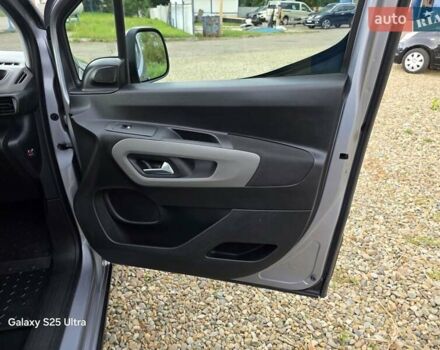 Сірий Пежо Rifter, об'ємом двигуна 1.5 л та пробігом 195 тис. км за 14500 $, фото 35 на Automoto.ua