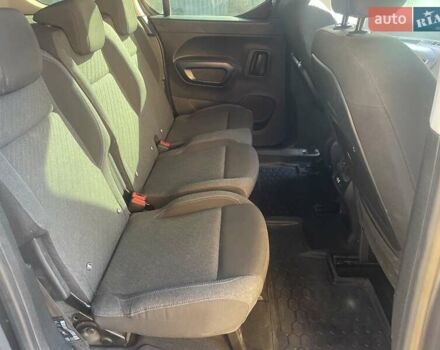 Сірий Пежо Rifter, об'ємом двигуна 1.5 л та пробігом 210 тис. км за 19000 $, фото 13 на Automoto.ua