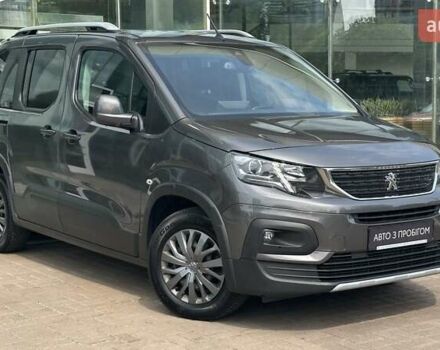 Серый Пежо Rifter, объемом двигателя 1.56 л и пробегом 112 тыс. км за 20582 $, фото 17 на Automoto.ua