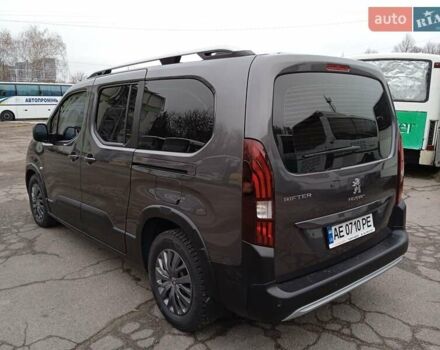 Серый Пежо Rifter, объемом двигателя 1.56 л и пробегом 97 тыс. км за 19900 $, фото 6 на Automoto.ua