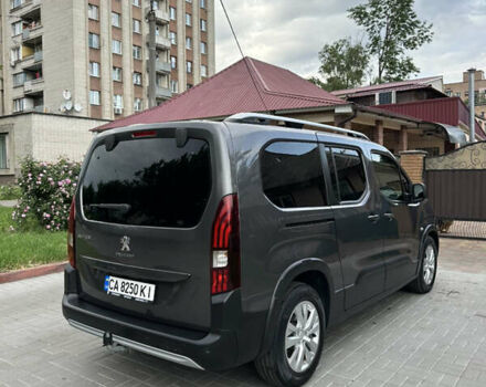 Серый Пежо Rifter, объемом двигателя 1.56 л и пробегом 69 тыс. км за 21300 $, фото 5 на Automoto.ua
