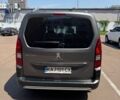Сірий Пежо Rifter, об'ємом двигуна 1.56 л та пробігом 96 тис. км за 17800 $, фото 4 на Automoto.ua