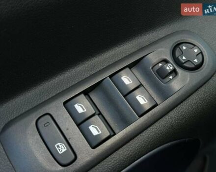 Серый Пежо Rifter, объемом двигателя 1.5 л и пробегом 49 тыс. км за 24400 $, фото 19 на Automoto.ua