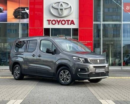 Серый Пежо Rifter, объемом двигателя 0 л и пробегом 47 тыс. км за 24640 $, фото 2 на Automoto.ua