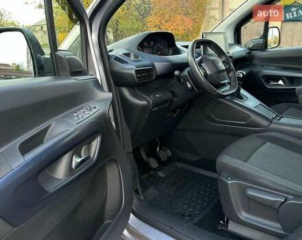 Серый Пежо Rifter, объемом двигателя 1.5 л и пробегом 49 тыс. км за 24400 $, фото 6 на Automoto.ua