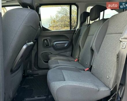 Серый Пежо Rifter, объемом двигателя 1.5 л и пробегом 49 тыс. км за 24400 $, фото 11 на Automoto.ua