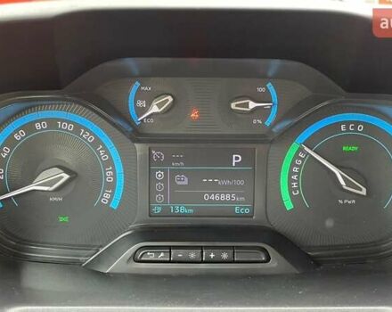 Серый Пежо Rifter, объемом двигателя 0 л и пробегом 47 тыс. км за 24640 $, фото 18 на Automoto.ua