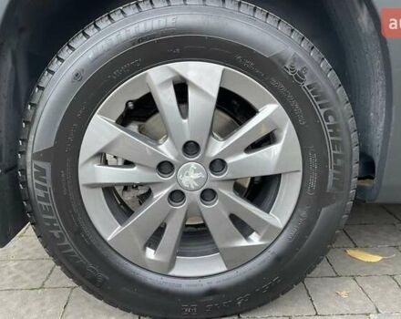 Серый Пежо Rifter, объемом двигателя 0 л и пробегом 47 тыс. км за 24640 $, фото 23 на Automoto.ua