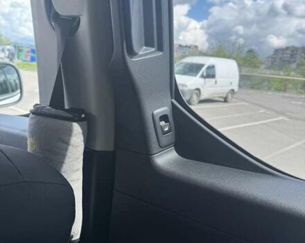 Сірий Пежо Rifter, об'ємом двигуна 1.5 л та пробігом 33 тис. км за 25500 $, фото 19 на Automoto.ua