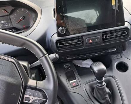 Сірий Пежо Rifter, об'ємом двигуна 1.5 л та пробігом 31 тис. км за 23949 $, фото 8 на Automoto.ua