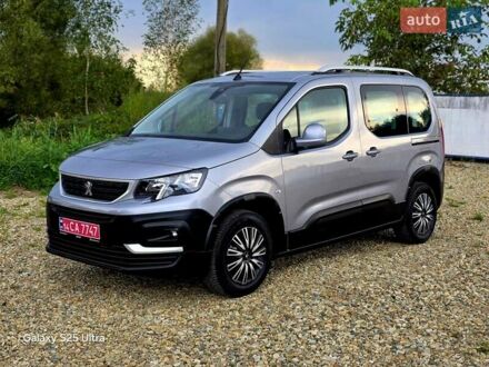 Серый Пежо Rifter, объемом двигателя 1.5 л и пробегом 195 тыс. км за 14800 $, фото 1 на Automoto.ua