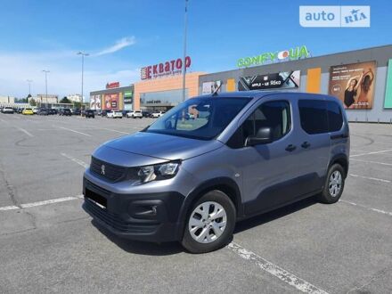 Серый Пежо Rifter, объемом двигателя 1.6 л и пробегом 76 тыс. км за 18999 $, фото 1 на Automoto.ua