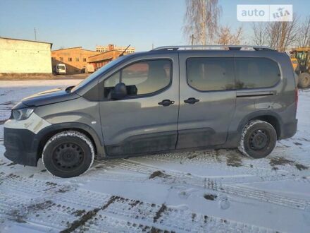 Пежо Rifter 2019 в Ровно на Automoto.ua Серый Пежо Rifter, объемом двигателя 1.6 л и пробегом 169 тыс. км за 12900 $, фото 1 на Automoto.ua