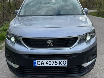 Серый Пежо Rifter, объемом двигателя 1.5 л и пробегом 200 тыс. км за 15700 $, фото 1 на Automoto.ua