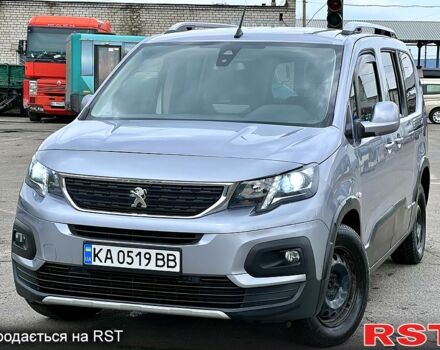 Серый Пежо Rifter, объемом двигателя 1.6 л и пробегом 71 тыс. км за 14800 $, фото 1 на Automoto.ua