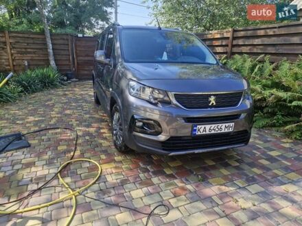 Серый Пежо Rifter, объемом двигателя 1.5 л и пробегом 137 тыс. км за 21500 $, фото 1 на Automoto.ua