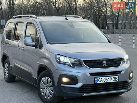 Пежо Rifter 2020 у Горішні Плавні (Комсомольськ) на Automoto.ua Сірий Пежо Rifter, об'ємом двигуна 1.56 л та пробігом 73 тис. км за 13500 $, фото 1 на Automoto.ua