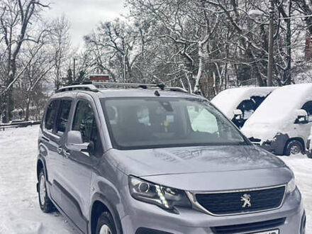 Серый Пежо Rifter, объемом двигателя 1.56 л и пробегом 263 тыс. км за 14999 $, фото 1 на Automoto.ua