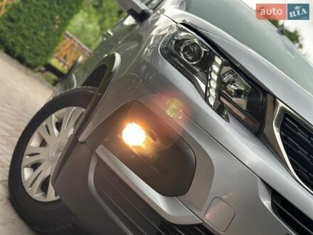 Сірий Пежо Rifter, об'ємом двигуна 1.5 л та пробігом 127 тис. км за 17399 $, фото 1 на Automoto.ua