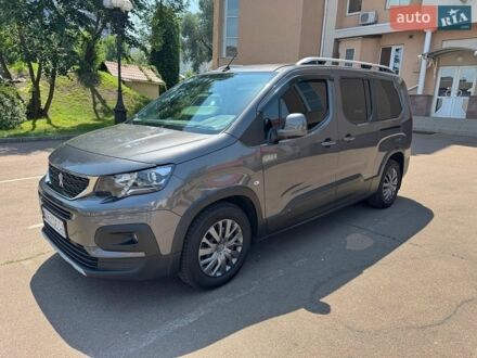 Серый Пежо Rifter, объемом двигателя 1.56 л и пробегом 96 тыс. км за 19000 $, фото 1 на Automoto.ua