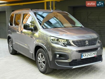 Серый Пежо Rifter, объемом двигателя 1.5 л и пробегом 41 тыс. км за 23900 $, фото 1 на Automoto.ua