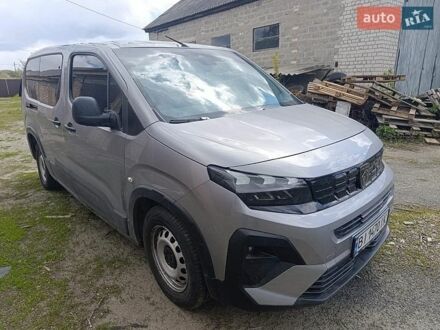 Серый Пежо Rifter, объемом двигателя 1.5 л и пробегом 15 тыс. км за 12800 $, фото 1 на Automoto.ua