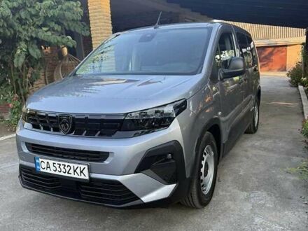 Пежо Rifter 2025 в Черкассах на Automoto.ua Серый Пежо Rifter, объемом двигателя 1.5 л и пробегом 3 тыс. км за 24900 $, фото 1 на Automoto.ua
